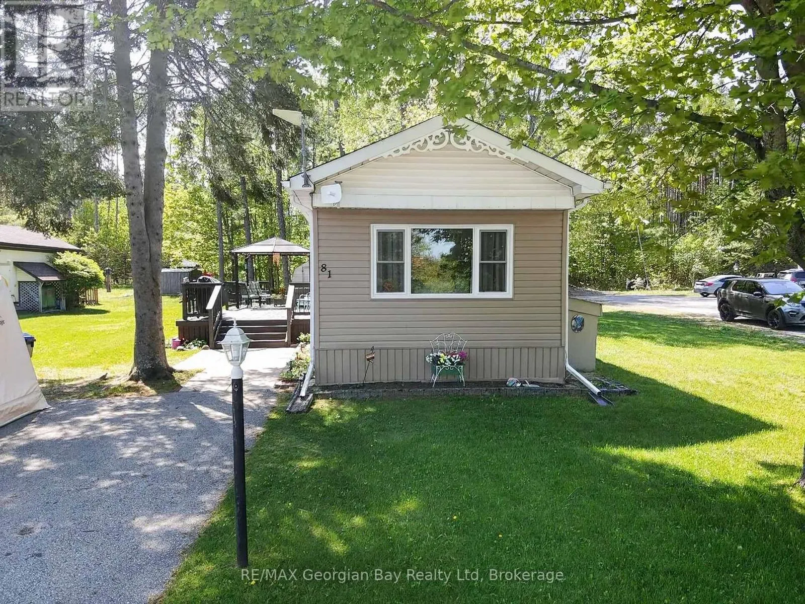 81 - 5263 ELLIOTT SIDE ROAD #81