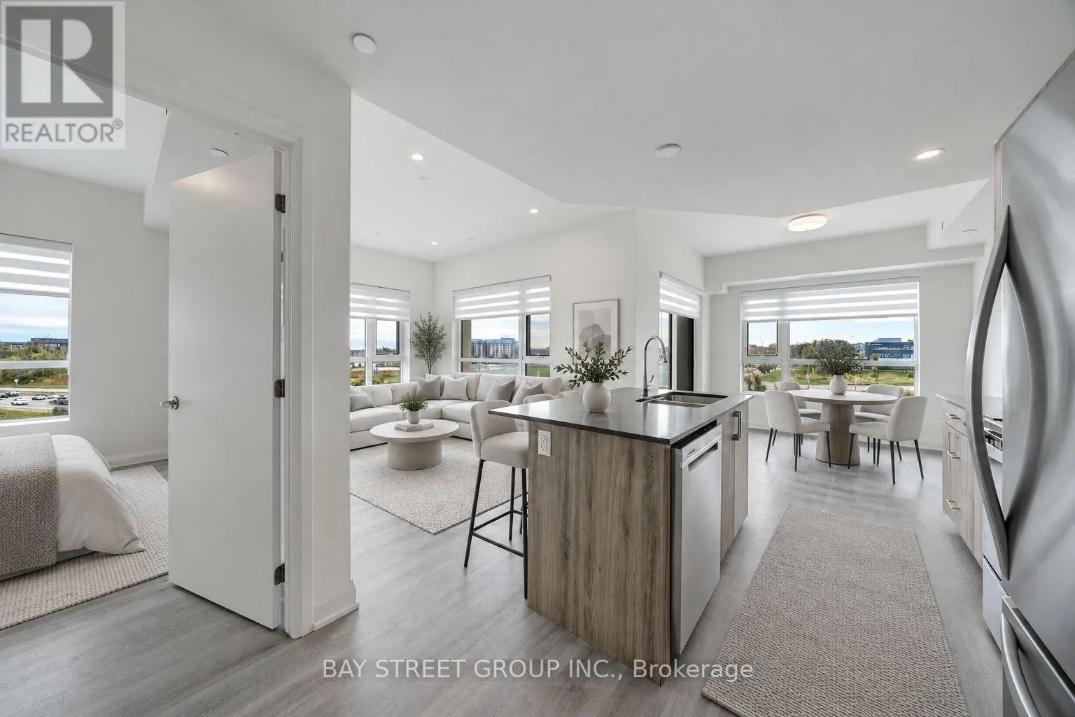 1011 - 58 LAKESIDE TERRACE