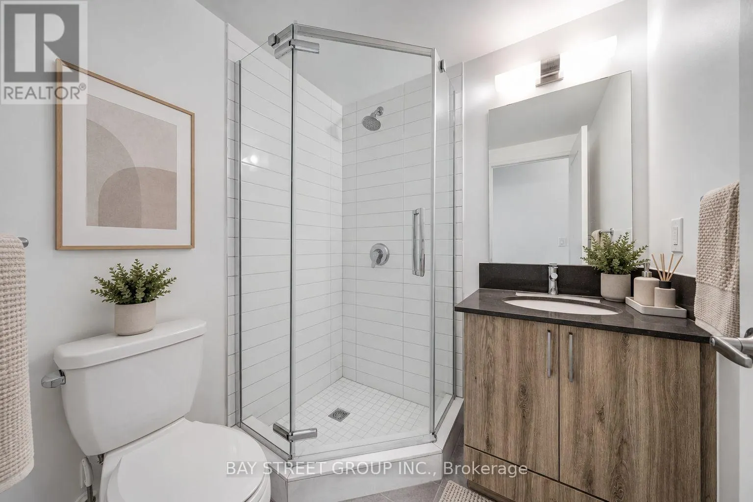 1011 - 58 LAKESIDE TERRACE