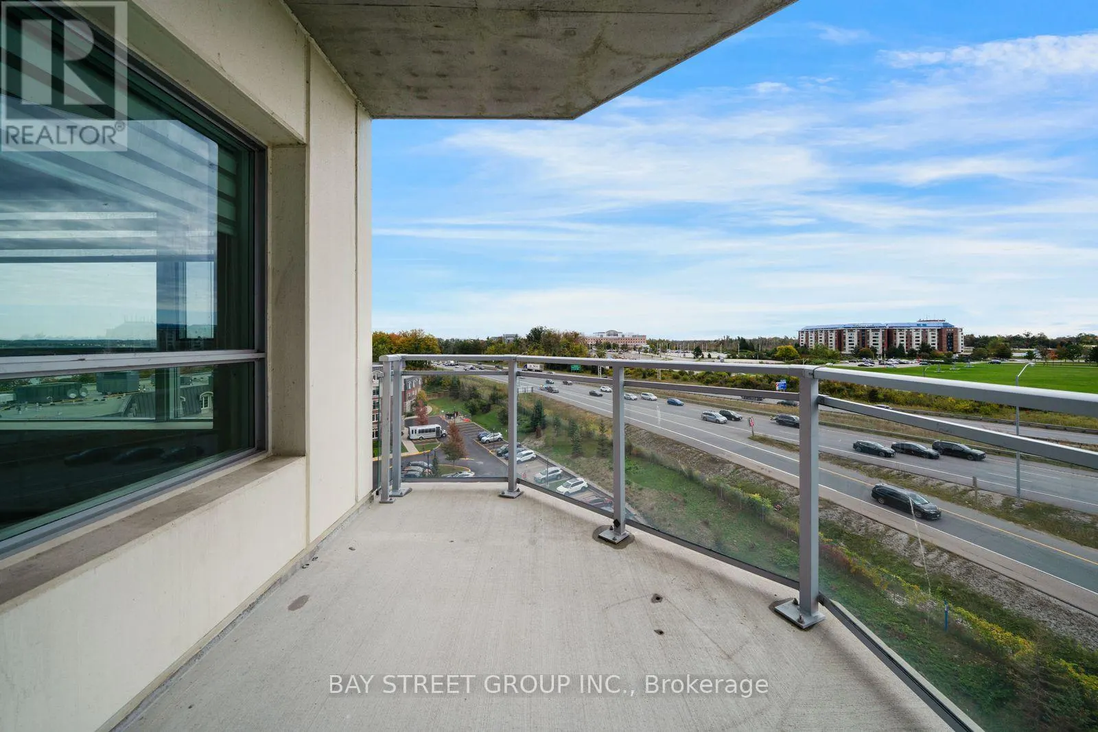 1011 - 58 LAKESIDE TERRACE