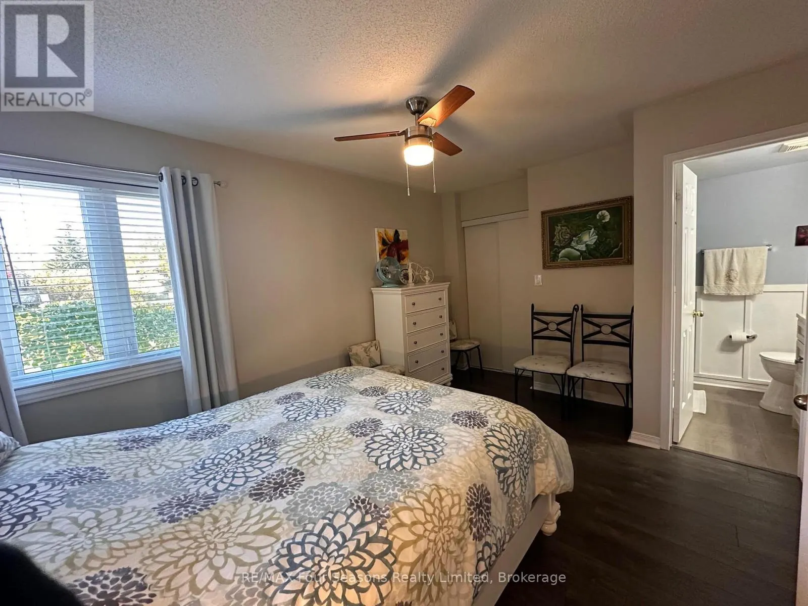 41 SUNDIAL COURT