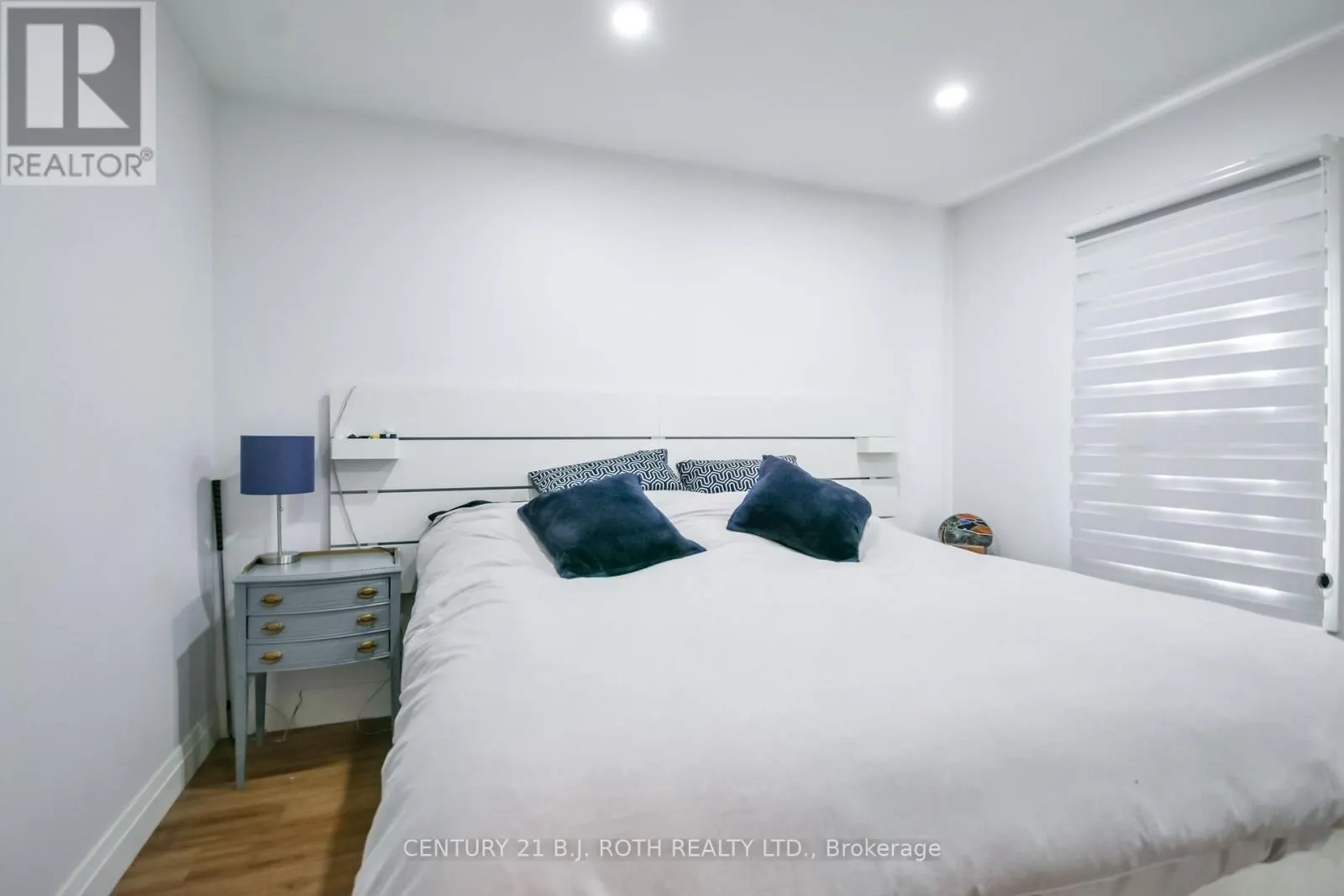 7 WESLEY STREET