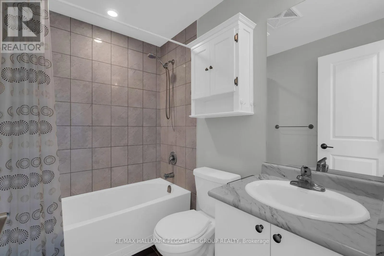 308 - 299 CUNDLES ROAD E