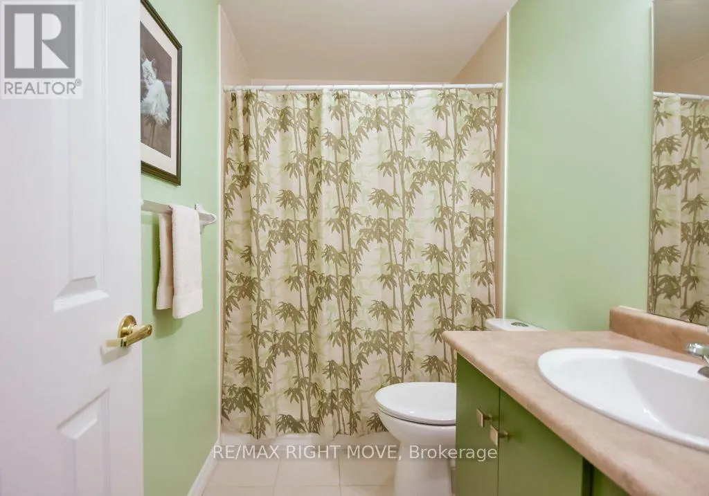 UNIT 302 - 9 WESTMOUNT DRIVE S
