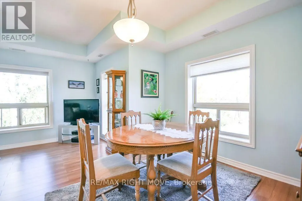 UNIT 302 - 9 WESTMOUNT DRIVE S