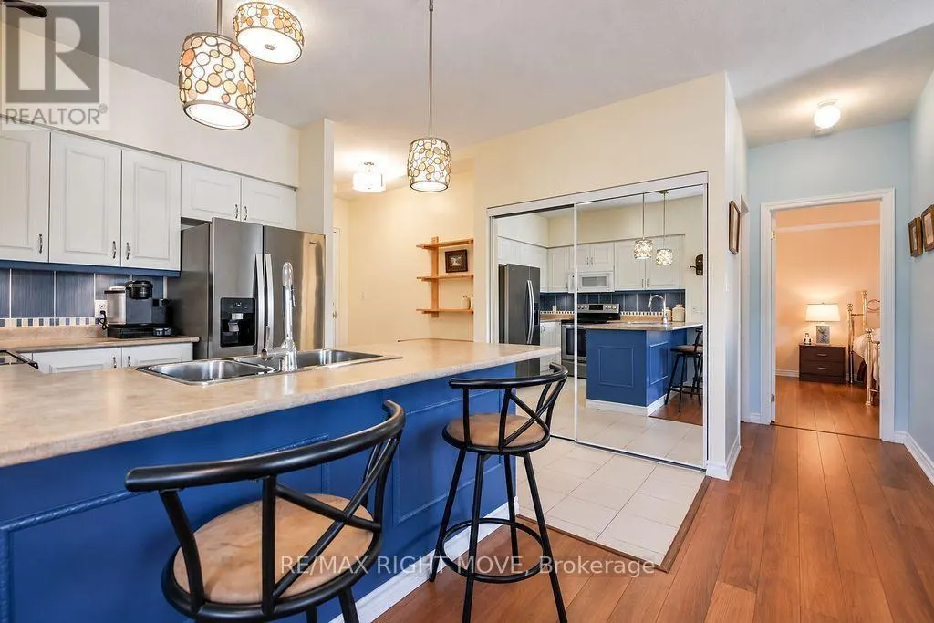 UNIT 302 - 9 WESTMOUNT DRIVE S