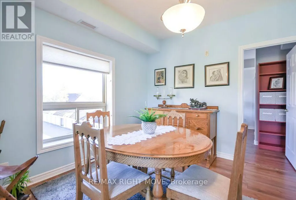 UNIT 302 - 9 WESTMOUNT DRIVE S