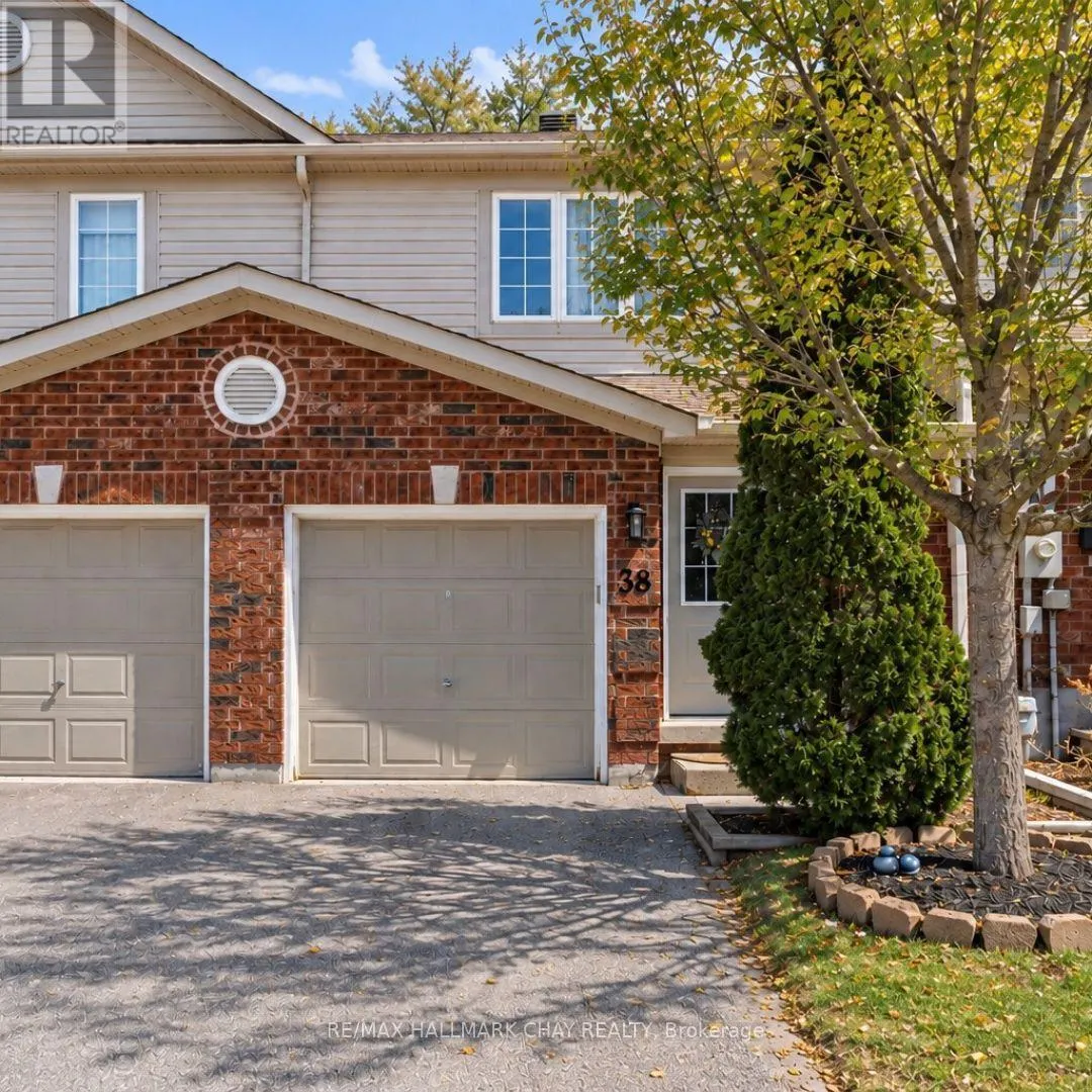 38 - 430 MAPLEVIEW DRIVE E