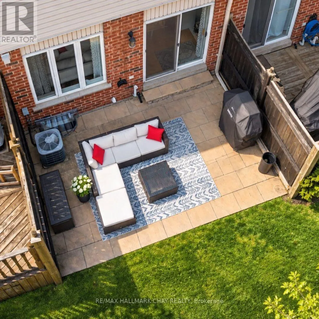 38 - 430 MAPLEVIEW DRIVE E