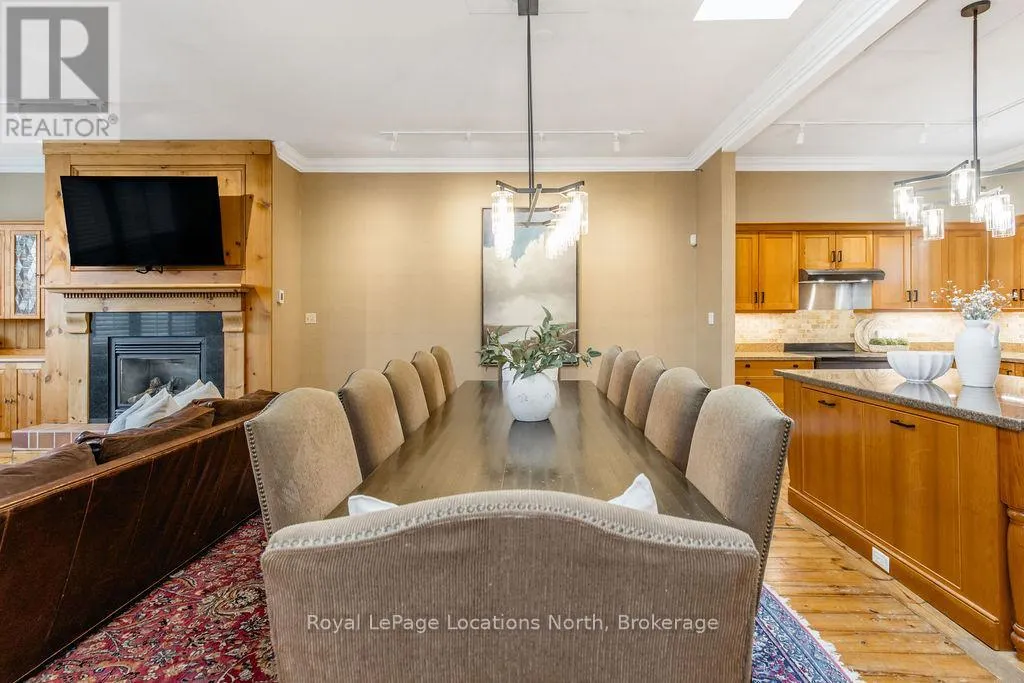 795853 GREY 19 ROAD