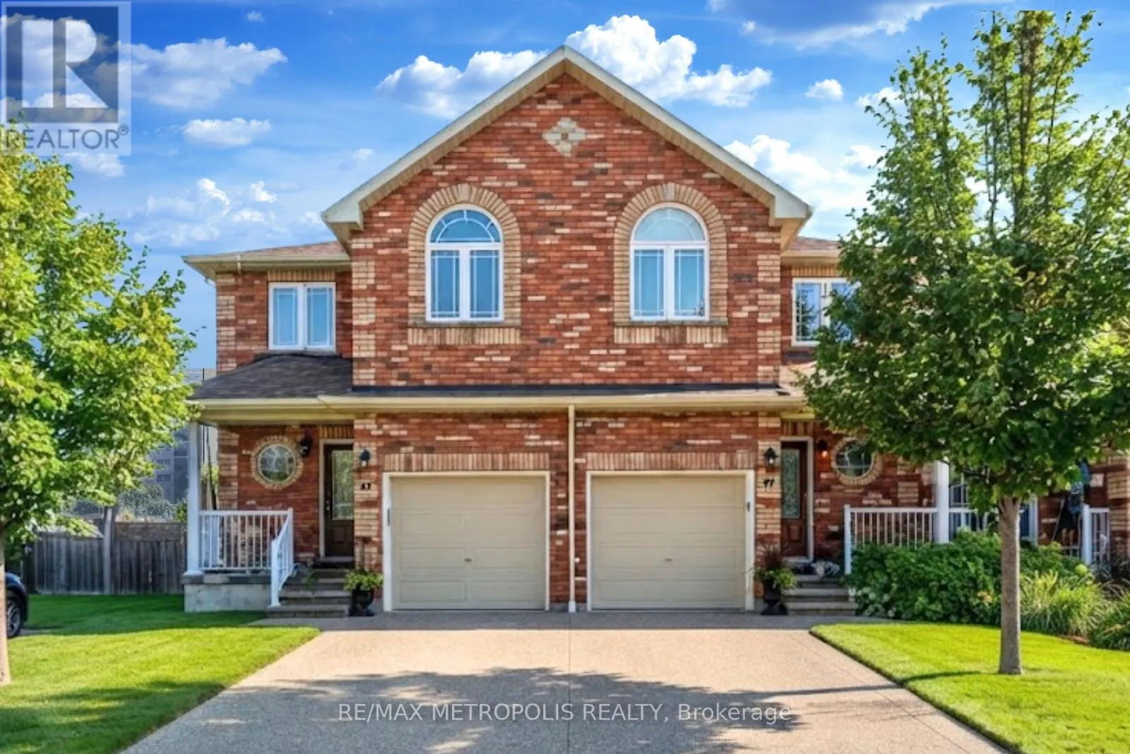 57 - 25 SOUTHWOODS CRESCENT