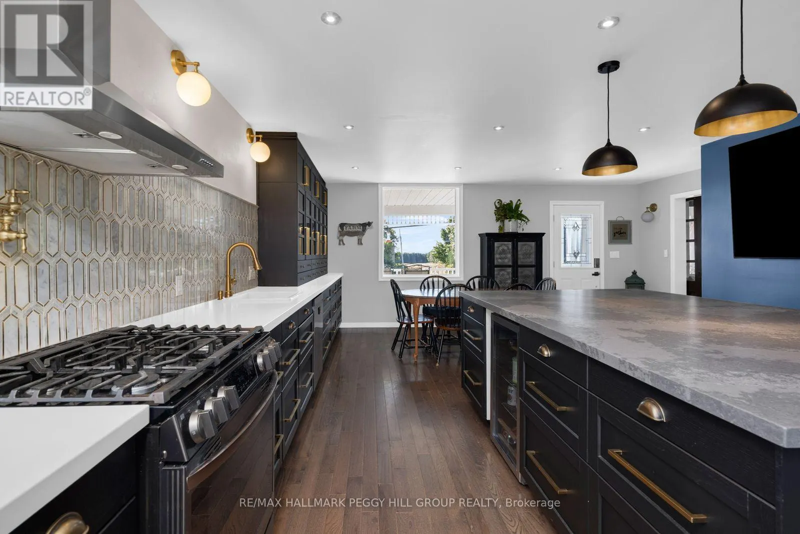 312 LAFONTAINE ROAD W