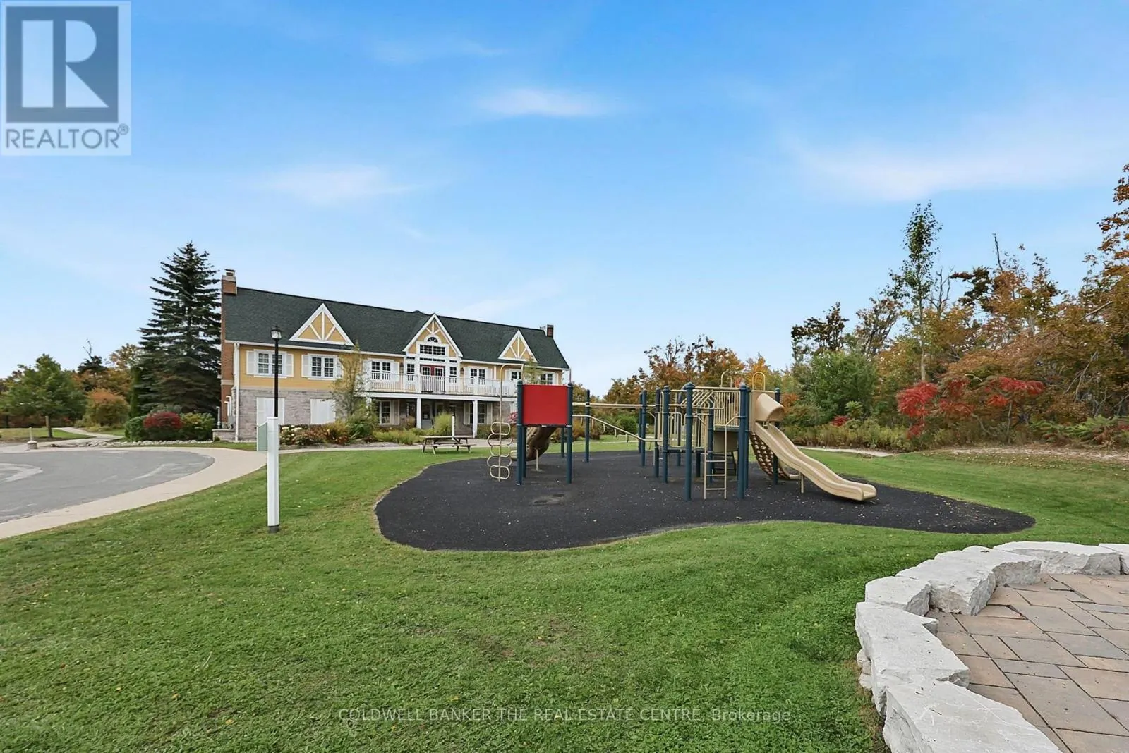 2094-2095 - 90 HIGHLAND DRIVE