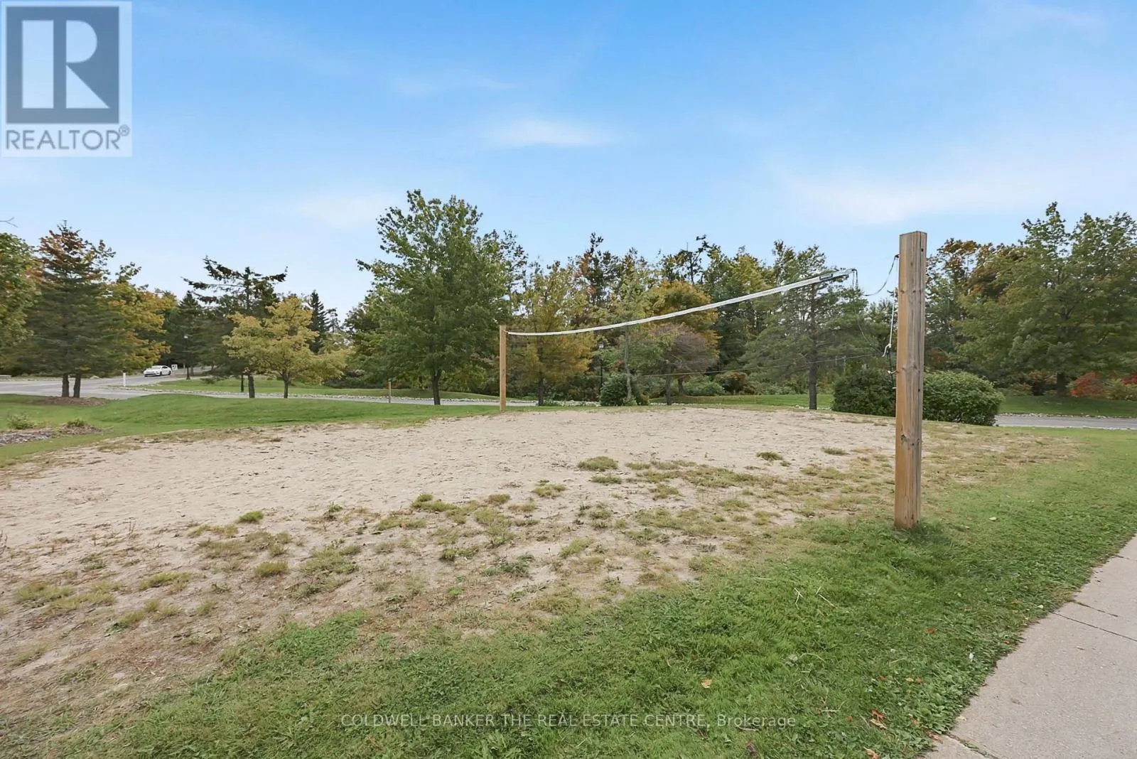 2094-2095 - 90 HIGHLAND DRIVE