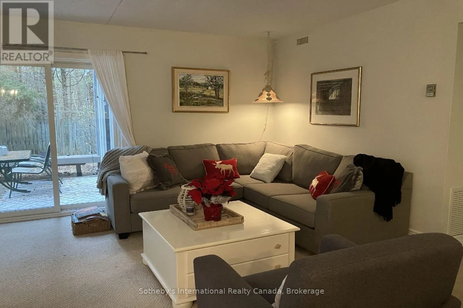 903 CEDAR POINTE COURT