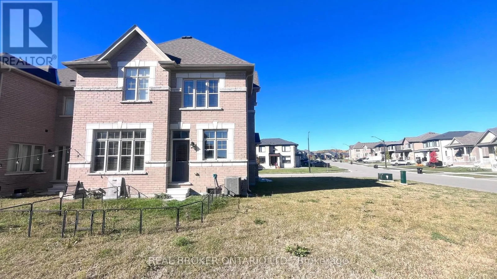 77 FEDERICA CRESCENT