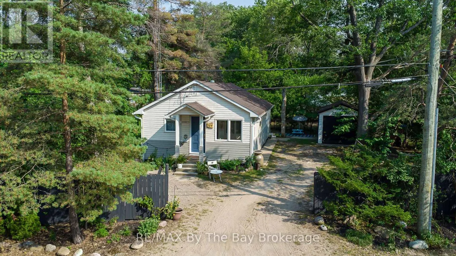 217 DUNKERRON AVENUE