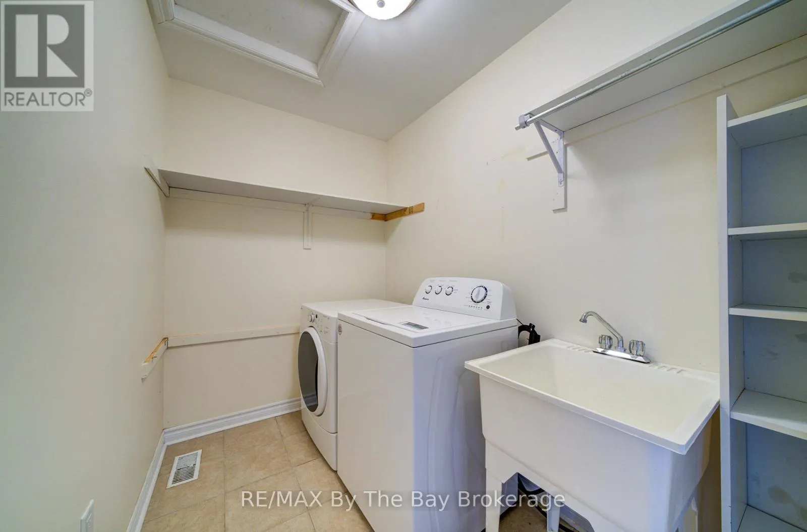 13 TONA TRAIL