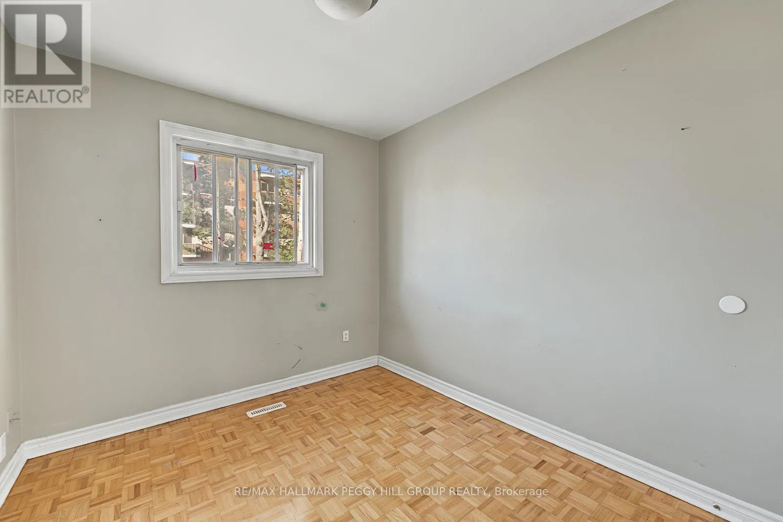 26 - 275 BLAKE STREET