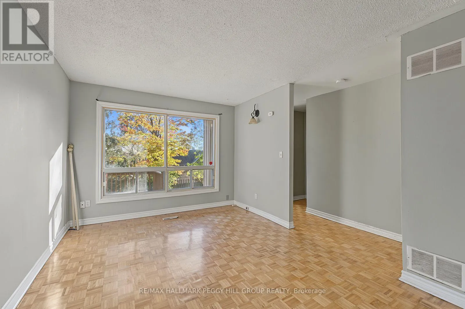 26 - 275 BLAKE STREET