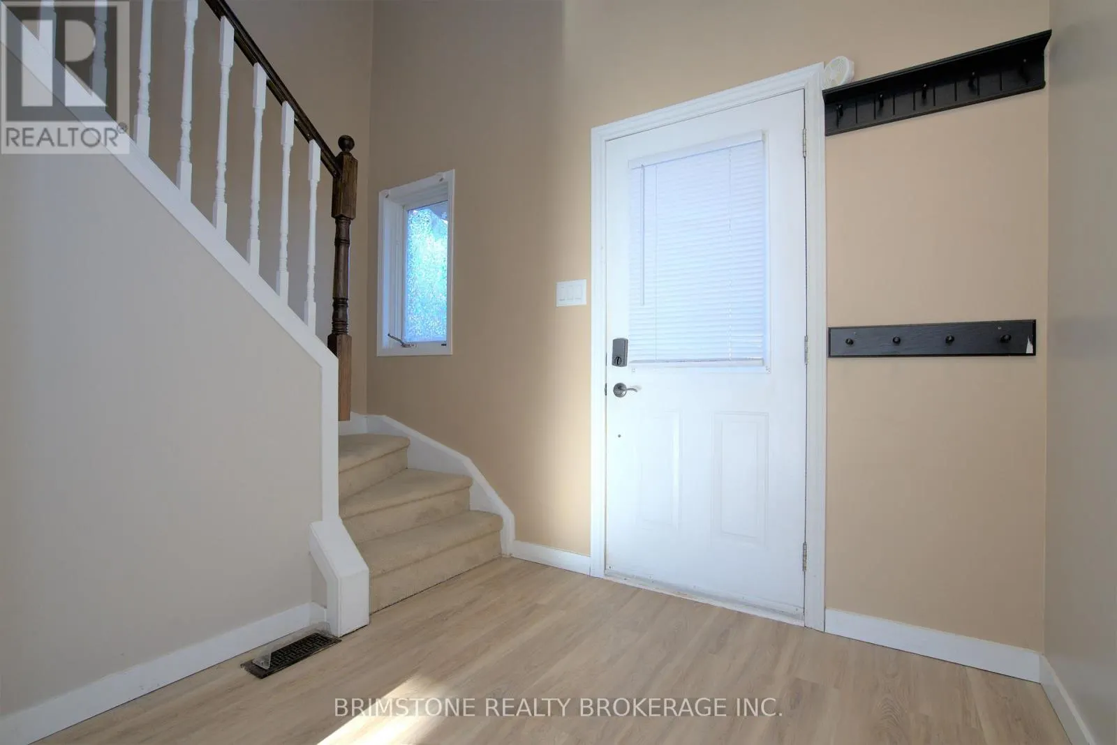 204 PICKETT CRESCENT