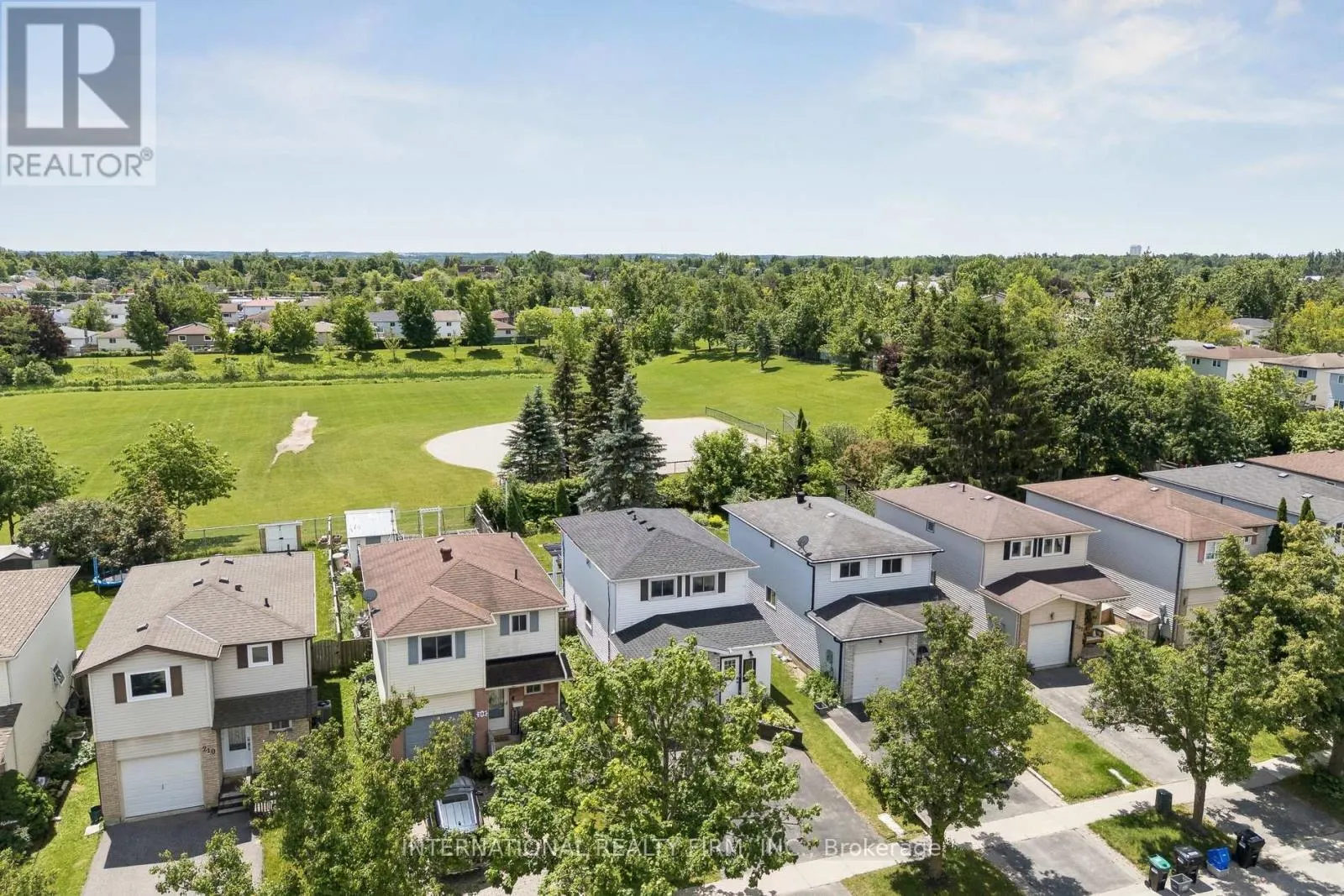 206 HICKLING TRAIL