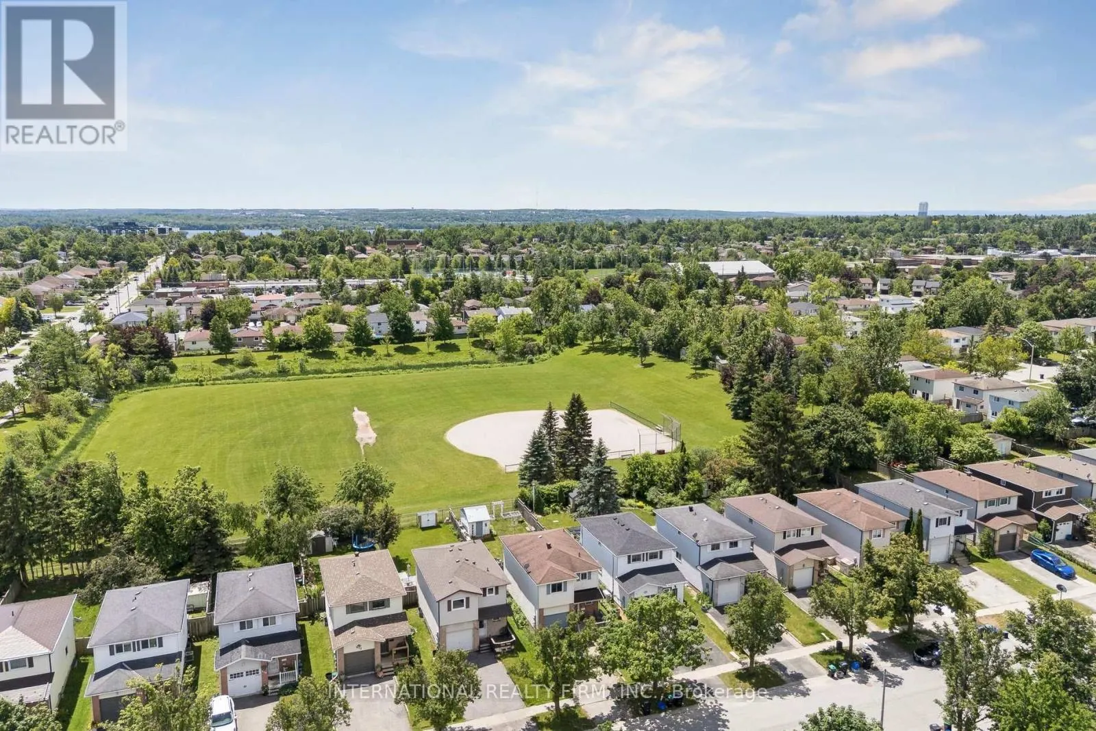 206 HICKLING TRAIL