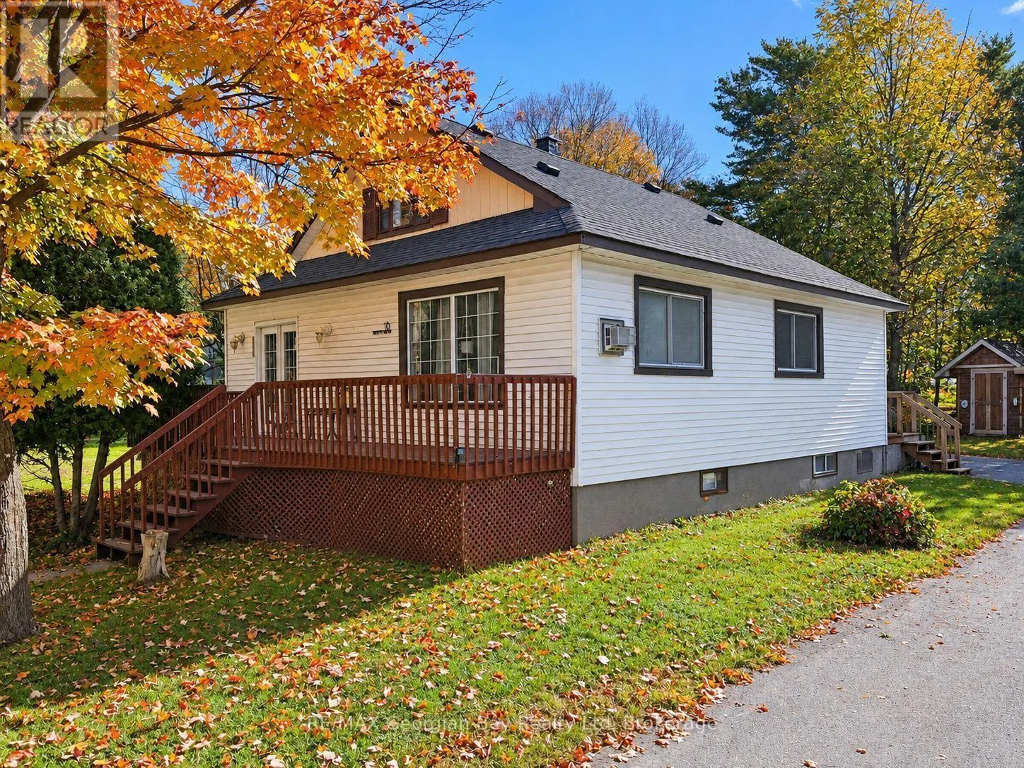18 BROCK STREET