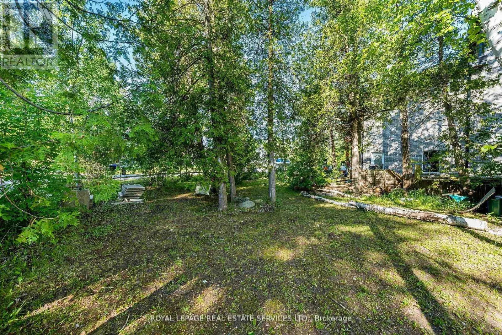 2228 SHORE LANE