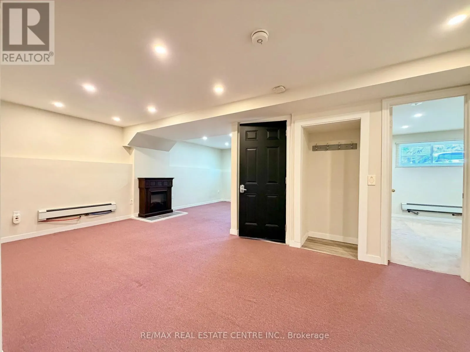 33 EVERGREEN CRESCENT