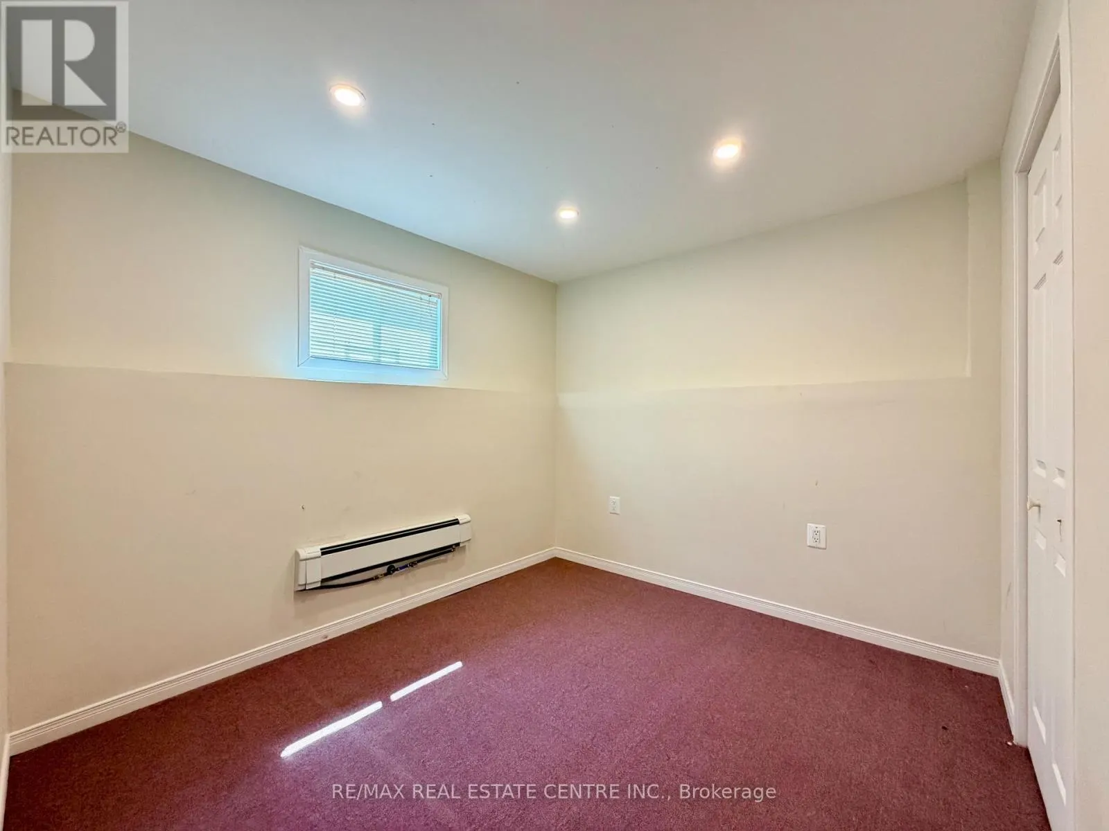 33 EVERGREEN CRESCENT