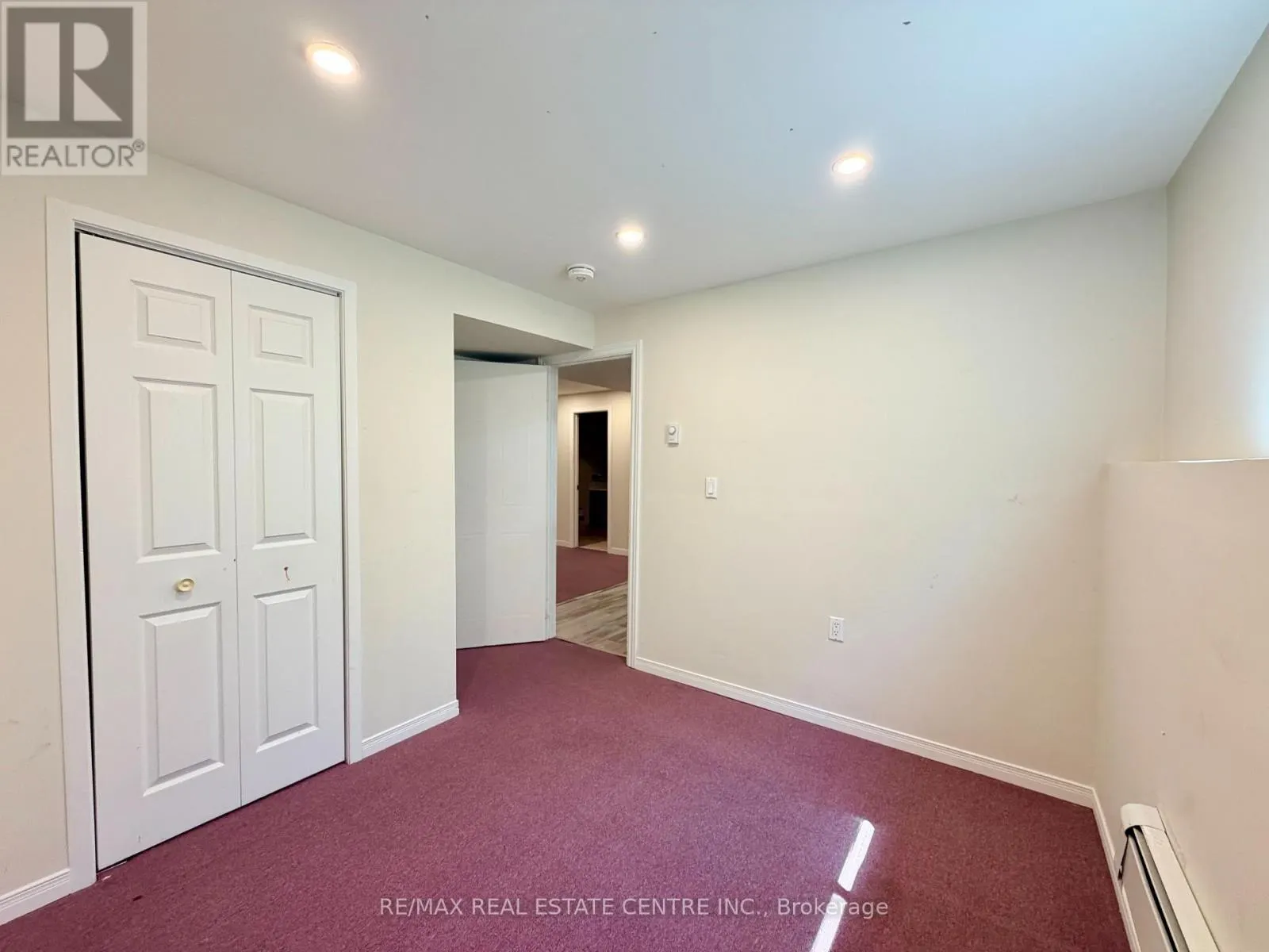 33 EVERGREEN CRESCENT