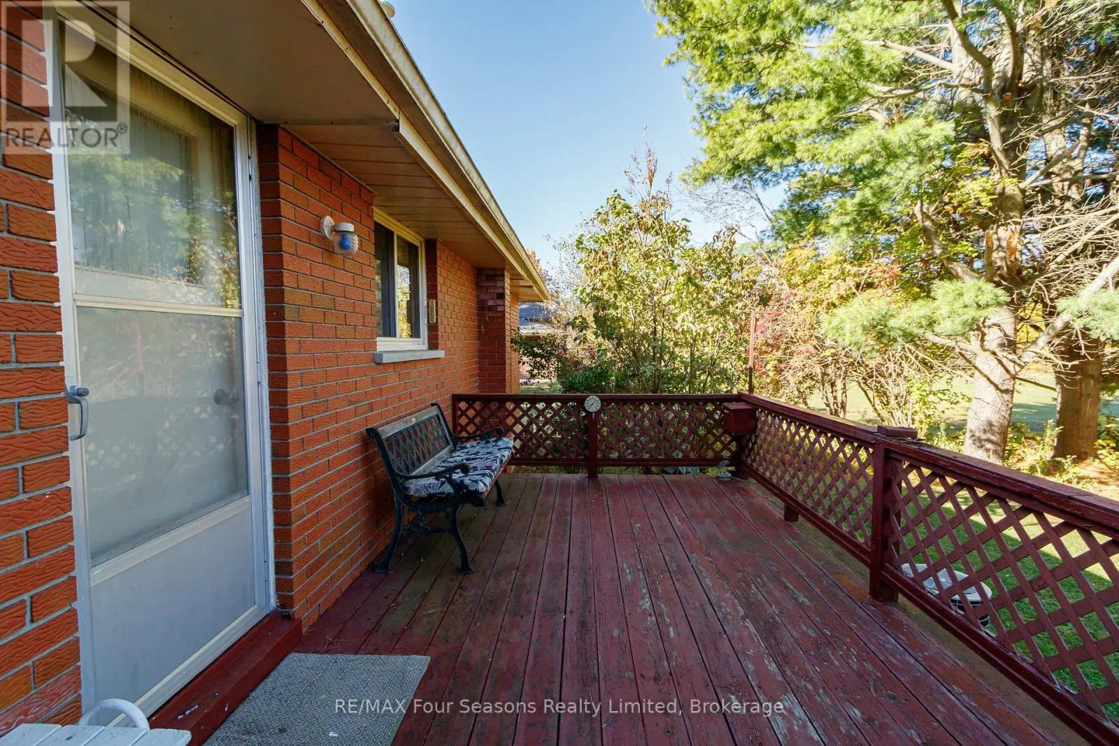 26 LOCKE AVENUE