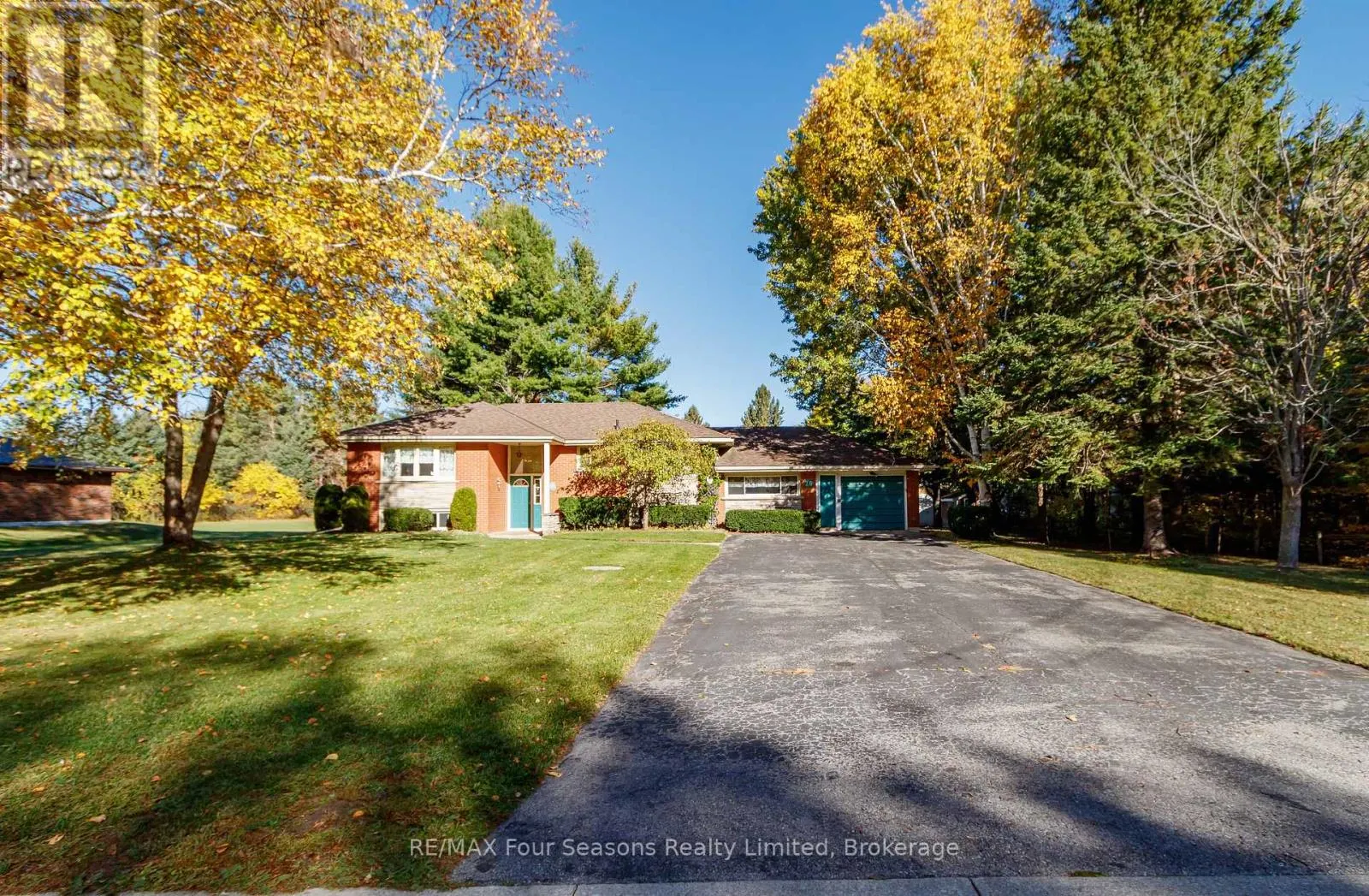 26 LOCKE AVENUE