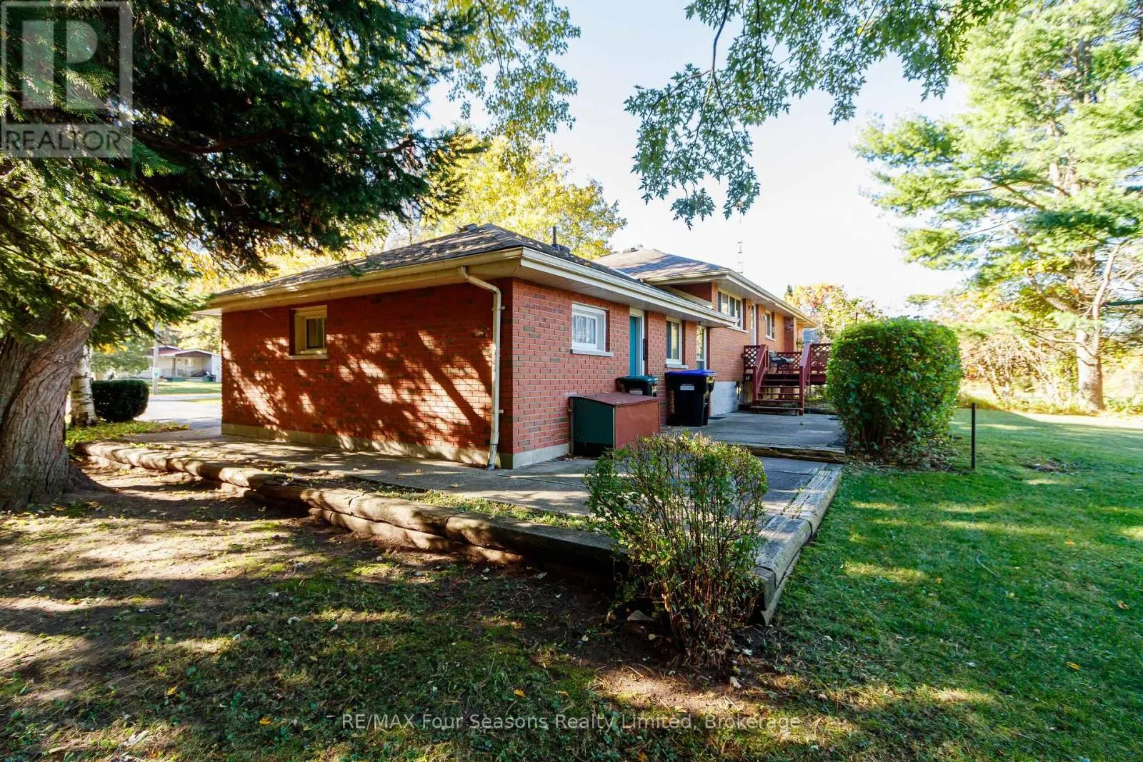 26 LOCKE AVENUE