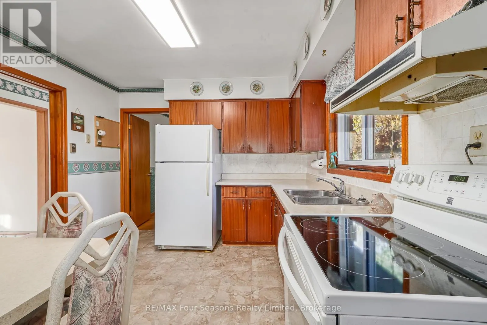 26 LOCKE AVENUE