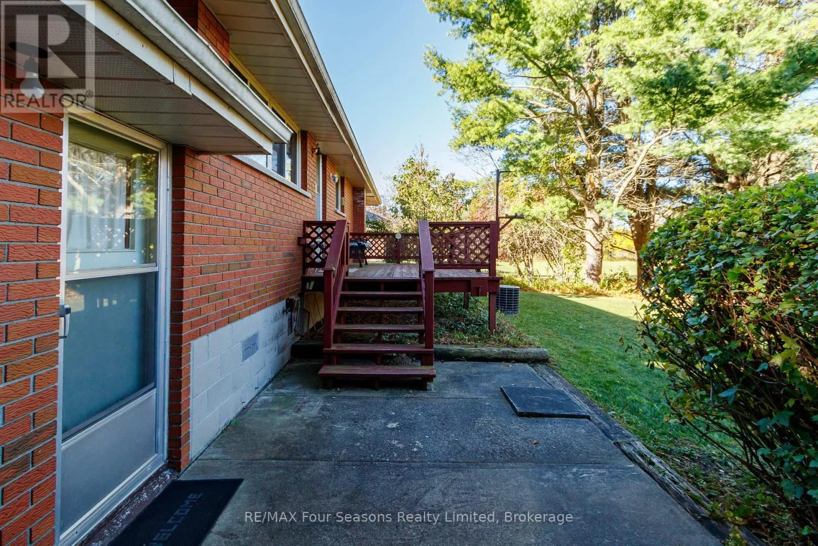 26 LOCKE AVENUE