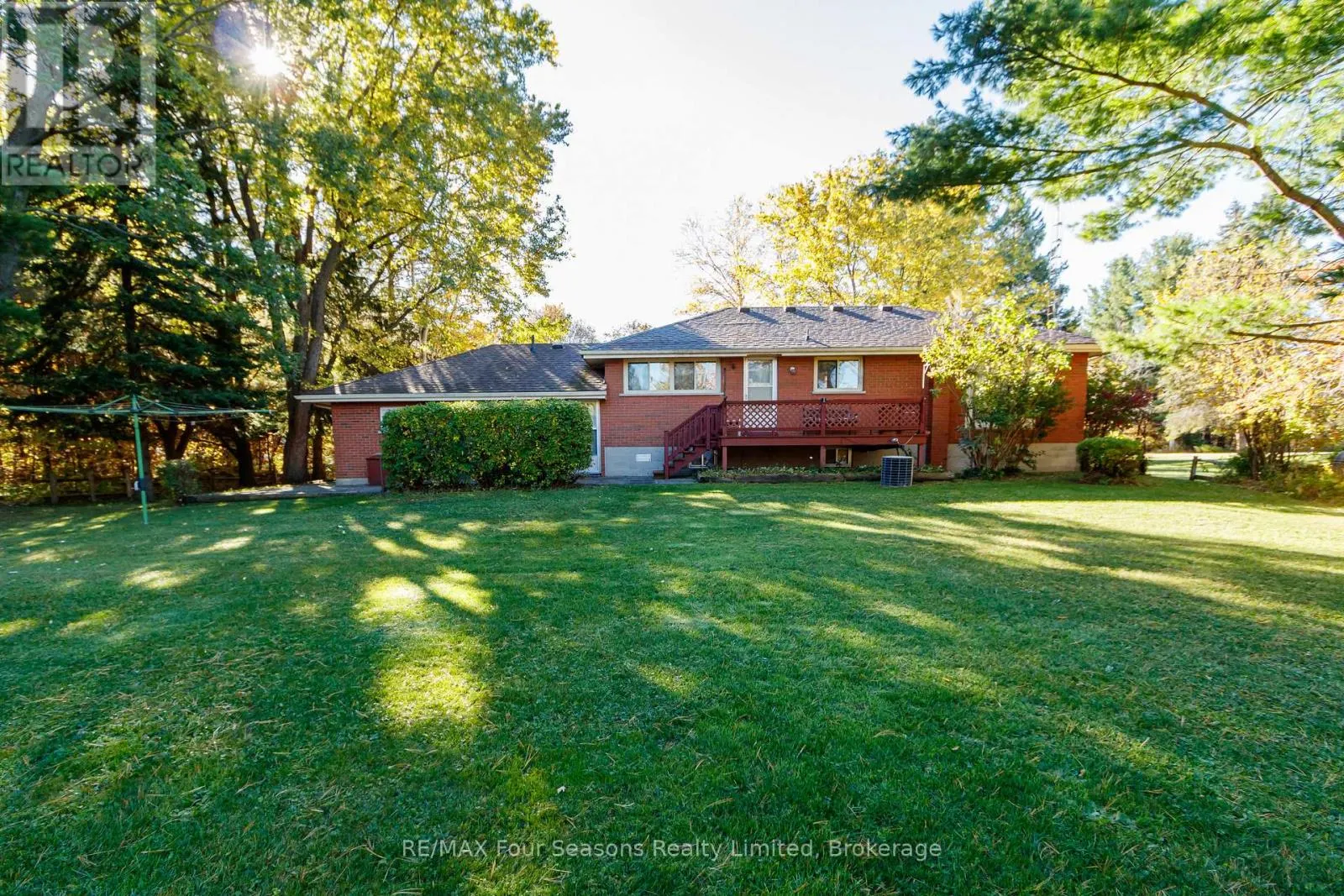 26 LOCKE AVENUE