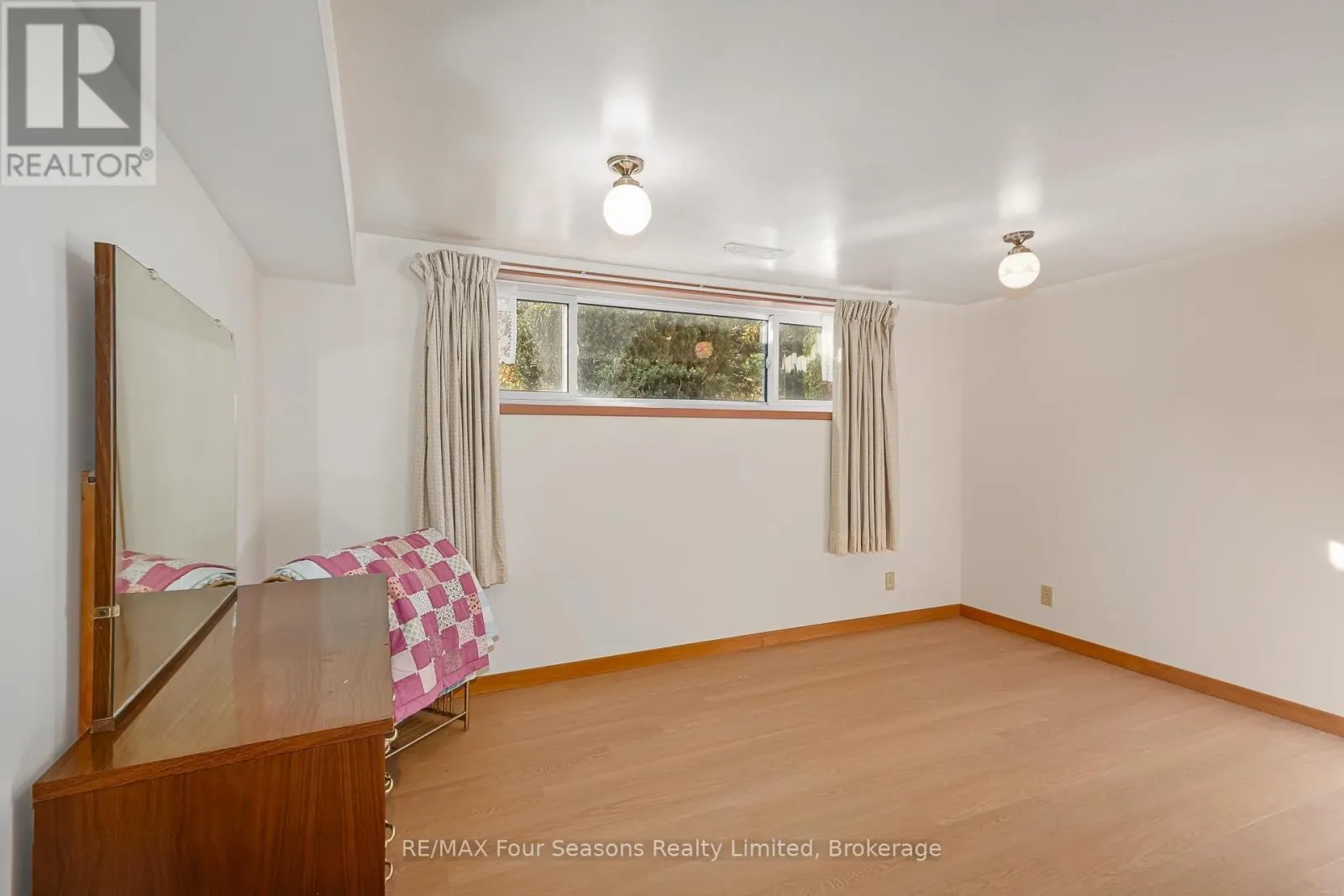 26 LOCKE AVENUE