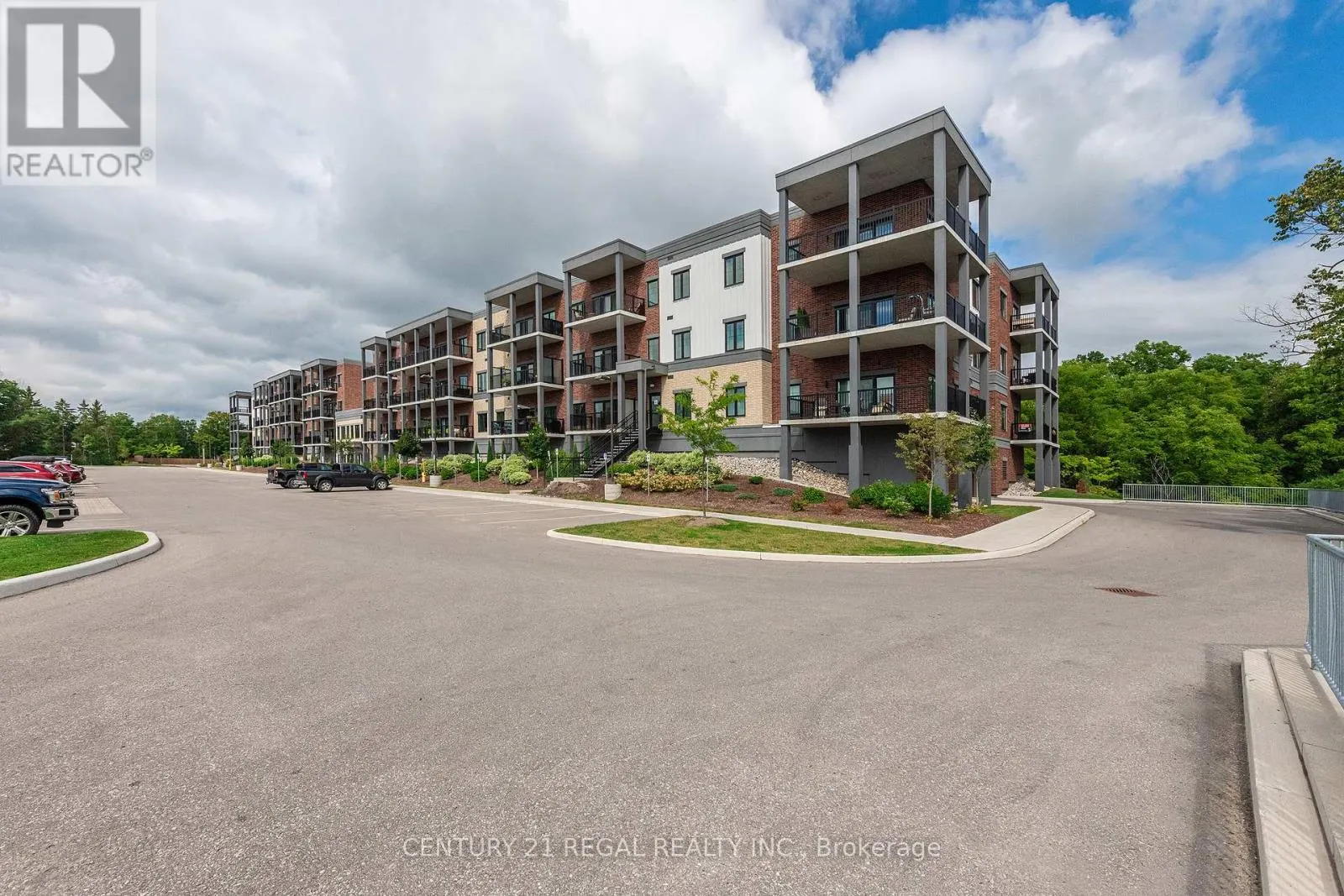 UNIT 205 - 121 MARY STREET