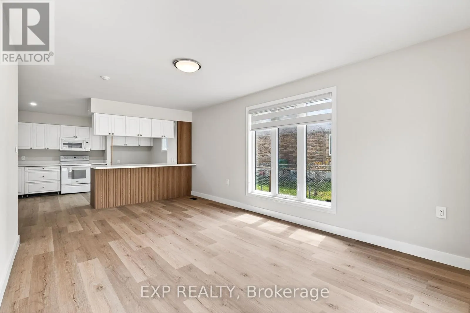1 - 263 ANNE STREET N