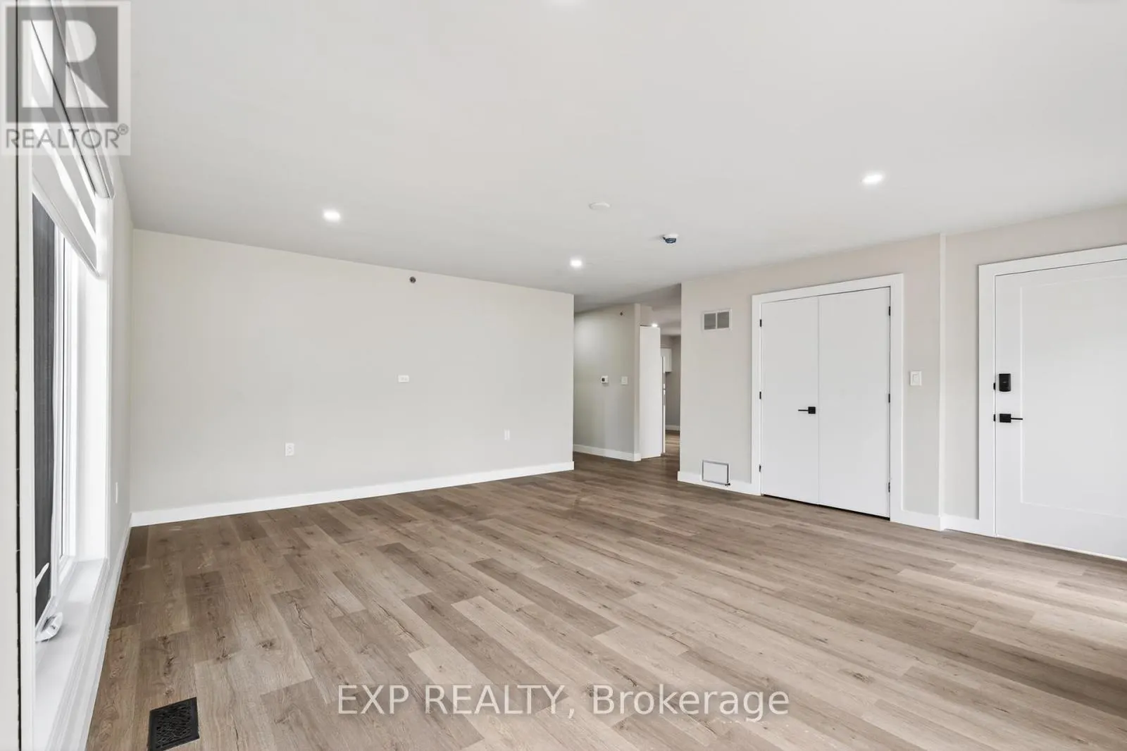 1 - 263 ANNE STREET N