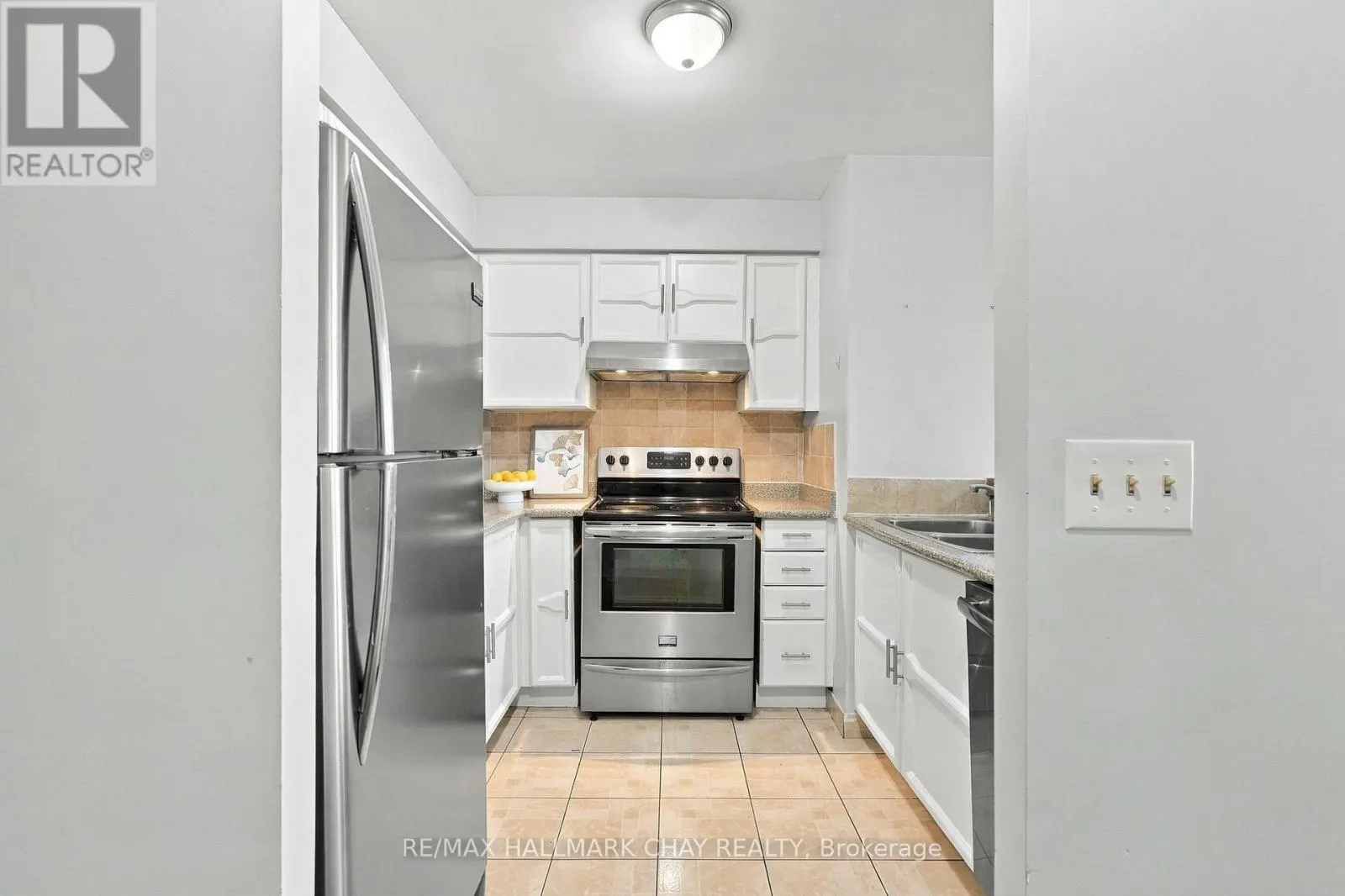 710 - 150 DUNLOP STREET E