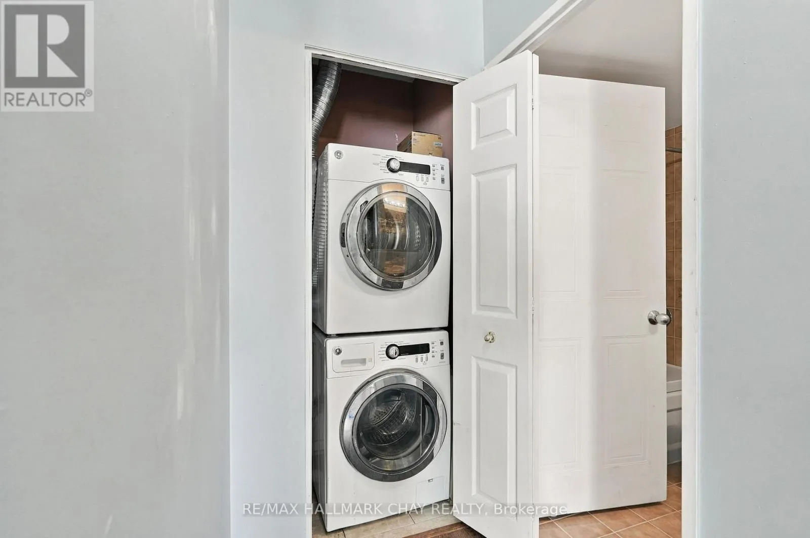710 - 150 DUNLOP STREET E