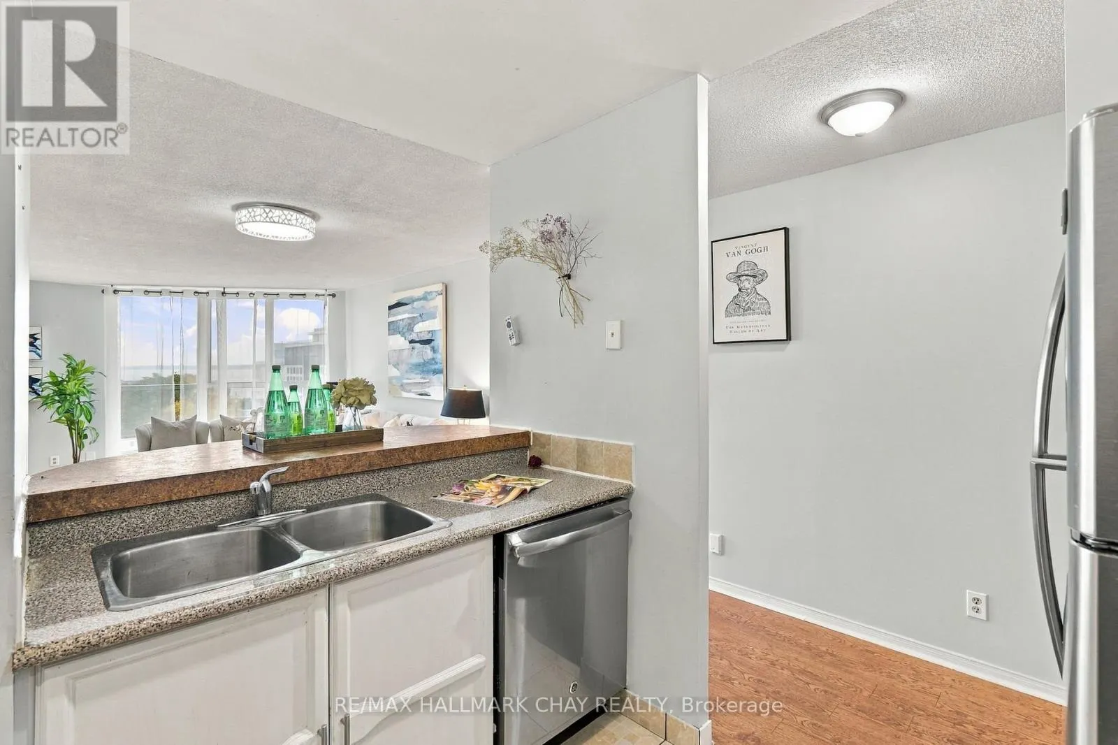 710 - 150 DUNLOP STREET E