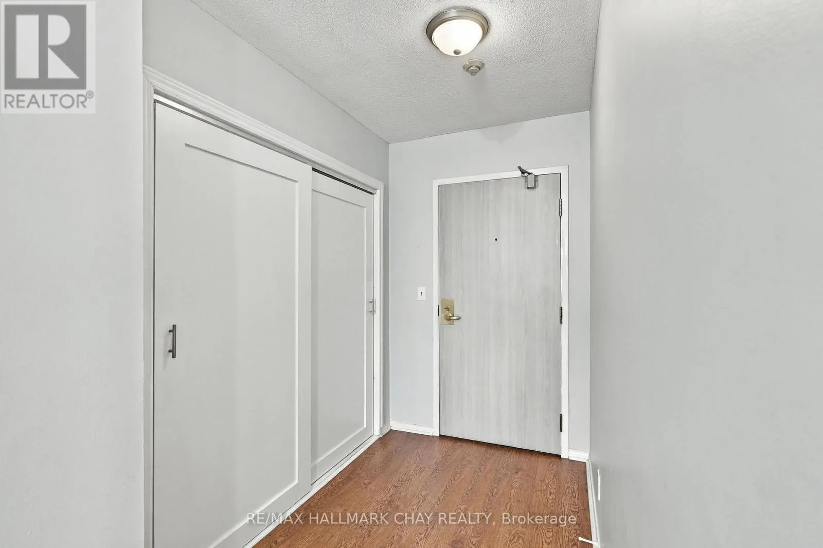 710 - 150 DUNLOP STREET E
