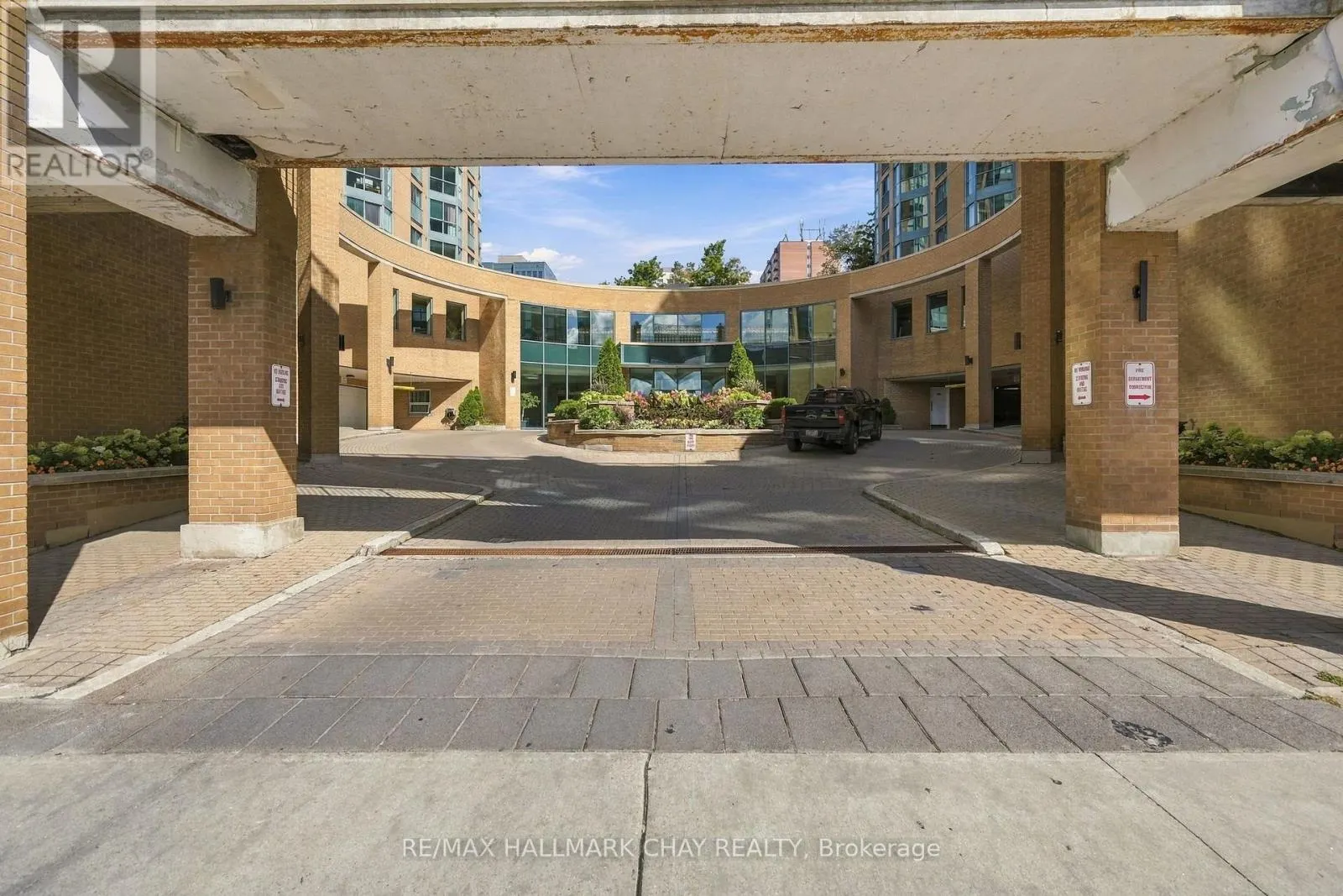 710 - 150 DUNLOP STREET E