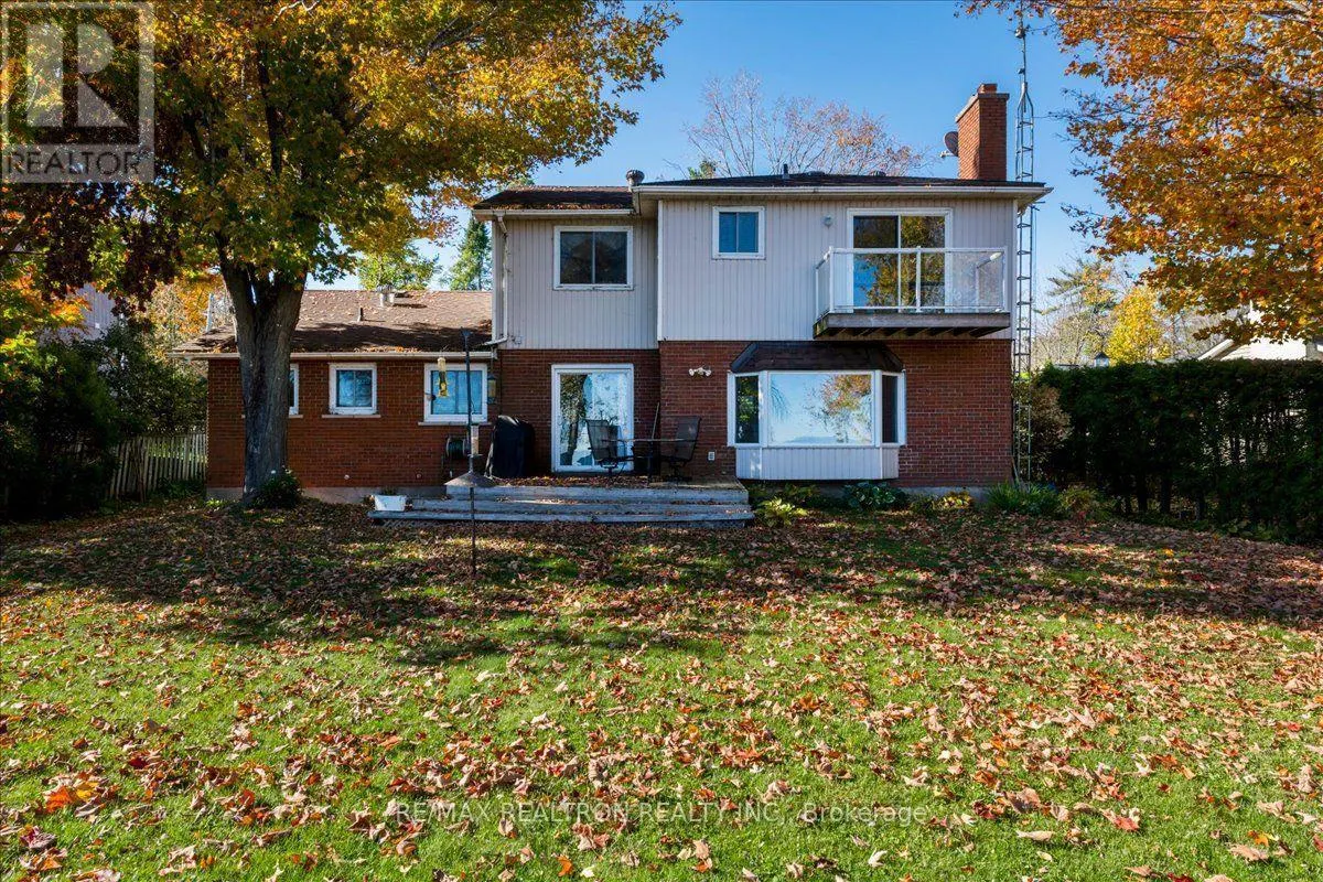 39 GRANDVIEW CRESCENT