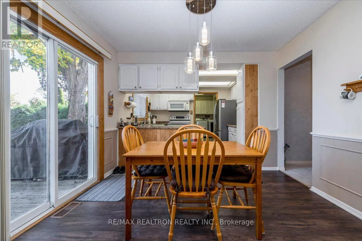 39 GRANDVIEW CRESCENT