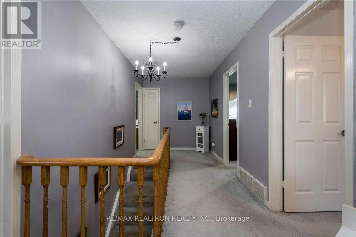39 GRANDVIEW CRESCENT